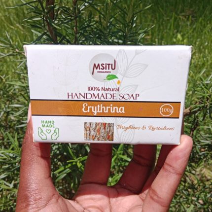 Msitu Organics Erythrina Soap 100g Msitu Organics Erythrina Soap is 100% Hand Made and Natural Soap for Brightening and Revitalizing the skin Highlights Erythrina powder has antioxidant, anti-inflammatory, antibacterial, and antifungal properties. Thus, Erythrina Soap key benefits are Protect the skin from premature aging, fine lines, and age spots. Help soothe irritated or inflamed skin, potentially alleviating conditions like dermatitis and eczema. Effective in deep cleansing Fighting acne-causing bacteria, and fighting fungal infections. Supports skin repair and regeneration processes, which may lead to improved skin elasticity and a reduction in the appearance of scars. Best for: sensitive, irritated, and normal to dry skin